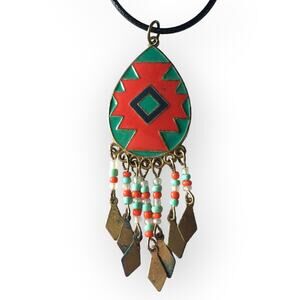 Southwest design pendant necklace